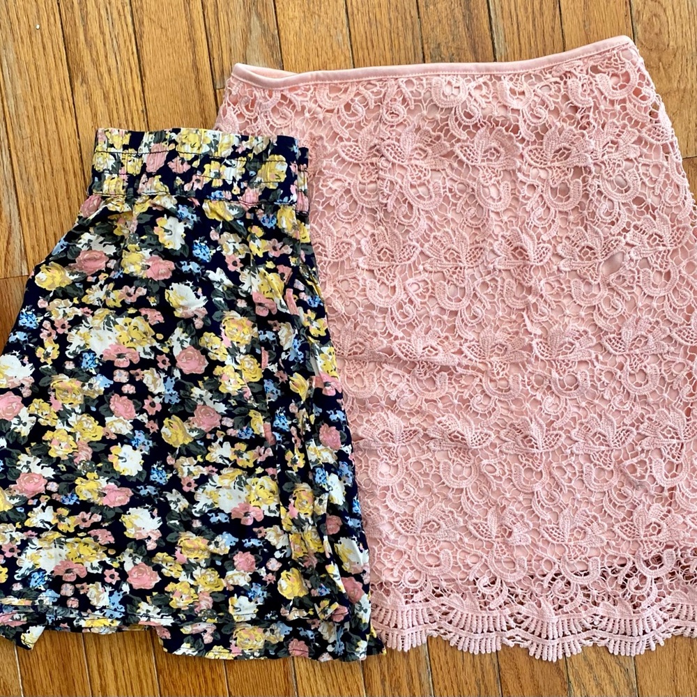 Two Women’s Skirts flora & Pink Size Medium